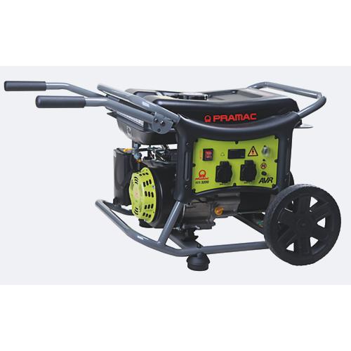Pramac mobiler Stromerzeuger WX 3200, Benzinbetrieb, Tankinhalt 26 l, 2,5 kW, 230 V, 65 dB, Handstart, 2 Steckdosen